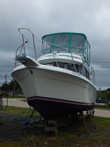 1983 Carver Mariner 2897