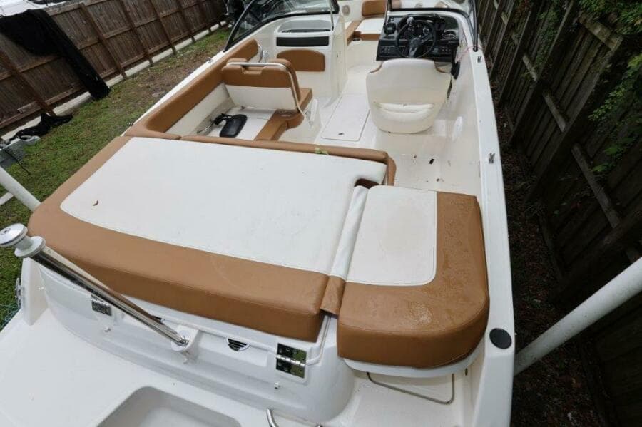2019 Bayliner VR5 Bowrider OB
