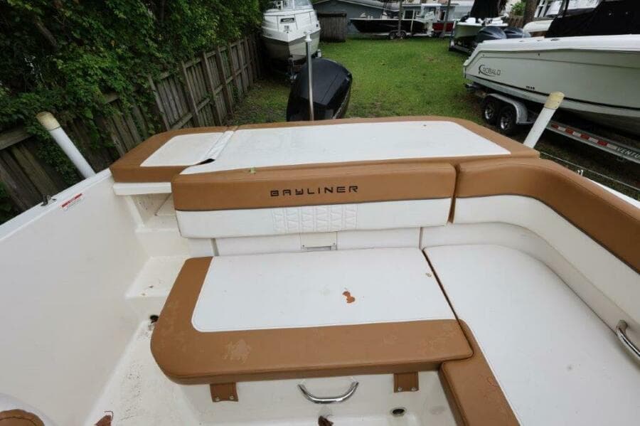 2019 Bayliner VR5 Bowrider OB