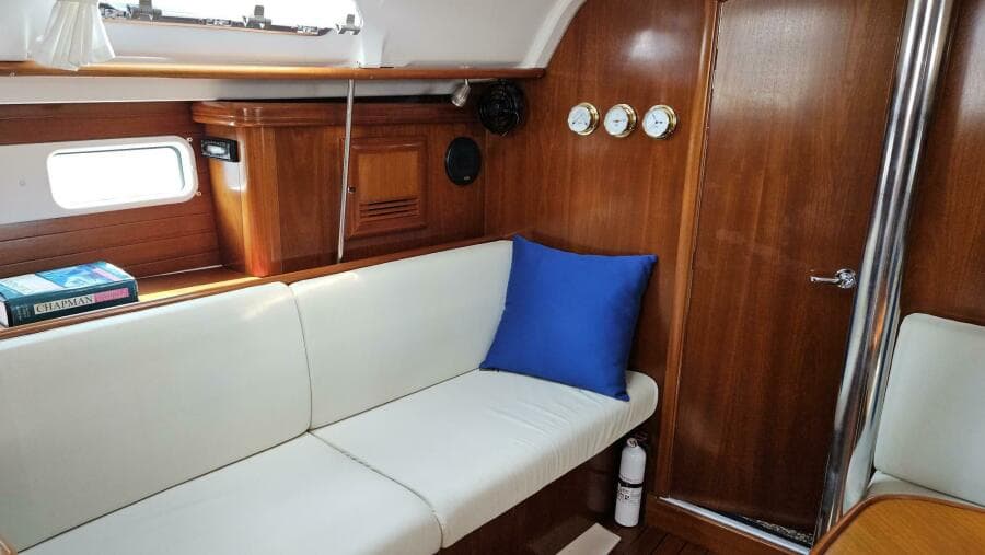 2002 Beneteau Limited Edition 411