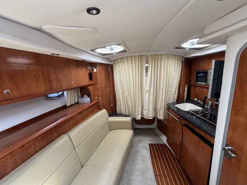 2008 Four Winns V338