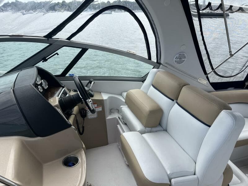 2008 Four Winns V338