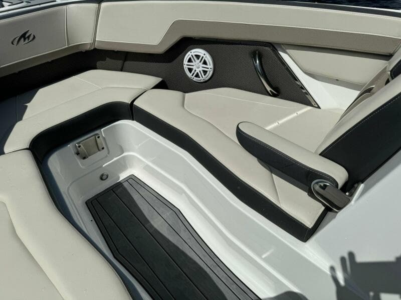 2022 Monterey 278 SS