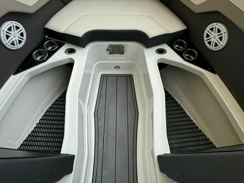 2022 Monterey 278 SS