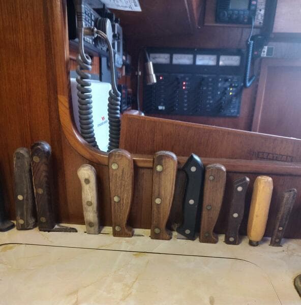 Knife Holder
