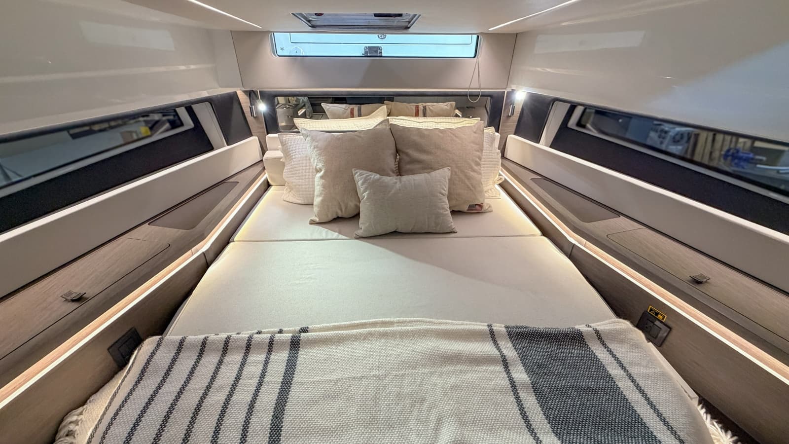2025 Wellcraft 38 Explorer