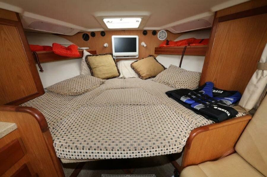 2007 Luhrs 32 Open