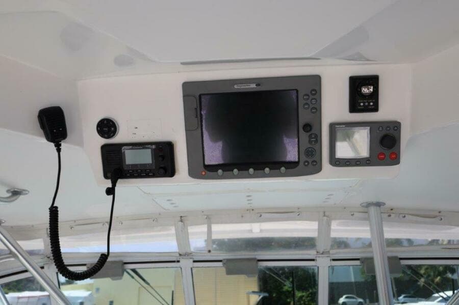 2007 Luhrs 32 Open
