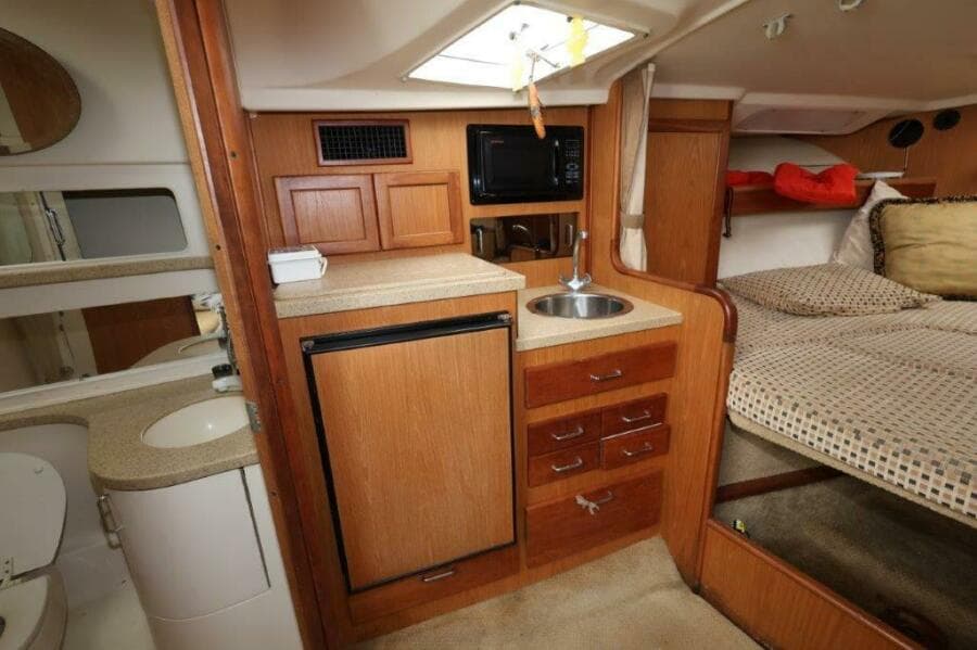 2007 Luhrs 32 Open