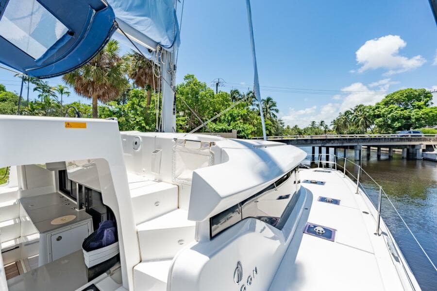 2021-lagoon-46-sail-9432408-20240729112855389-1_XLARGE.jpg
