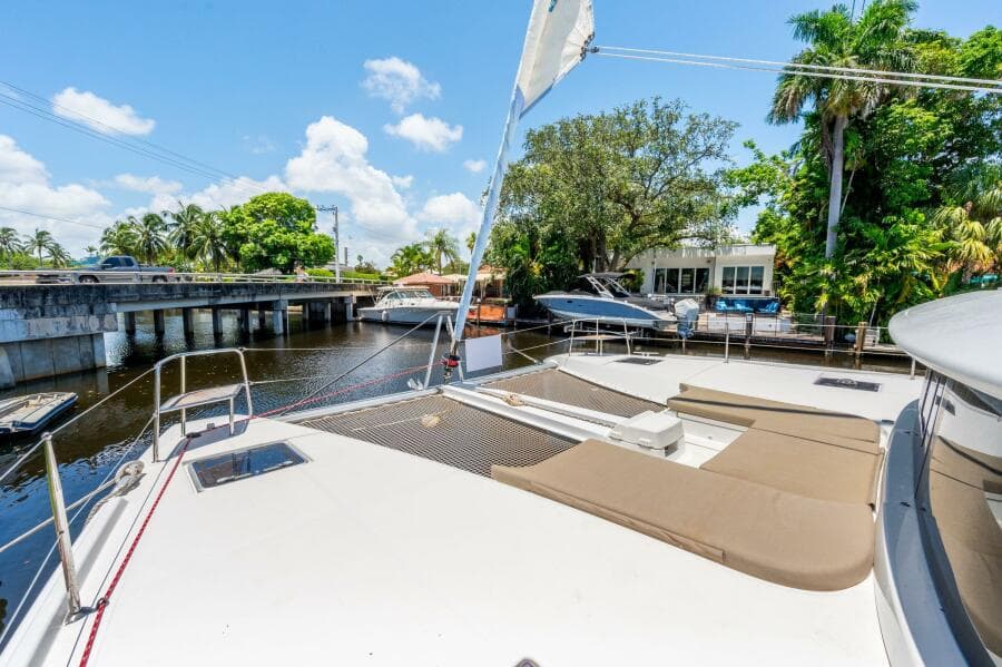 2021-lagoon-46-sail-9432408-20240729113116517-1_XLARGE.jpg