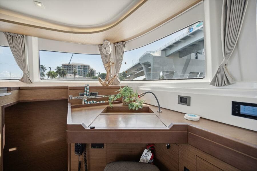 2021-lagoon-46-sail-9432408-20240729112927388-1_XLARGE.jpg