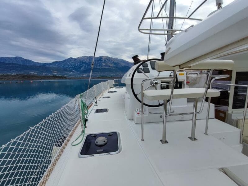 2014-lagoon-400-s2-sail-7245175-20240424060026437-1_XLARGE.jpg