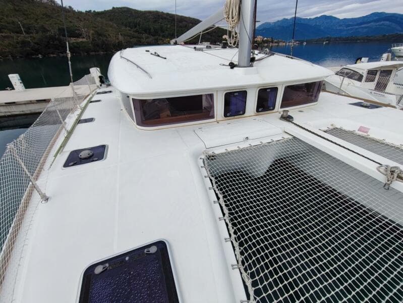 2014-lagoon-400-s2-sail-7245175-20240424055749168-1_XLARGE.jpg