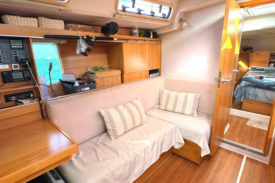 2011-hanse-445-sail-9407992-20240529055914733-1_XLARGE.jpg