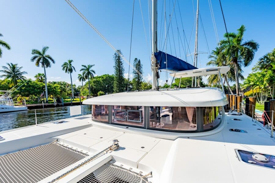 2017-lagoon-42-sail-9266525-20240729134704015-1_XLARGE.jpg