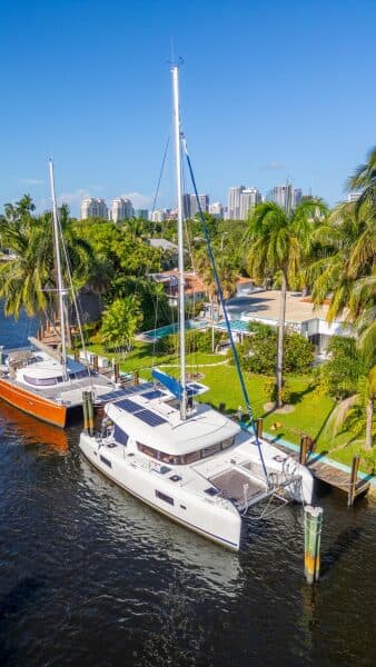 2017-lagoon-42-sail-9266525-20240729134739425-1_XLARGE.jpg