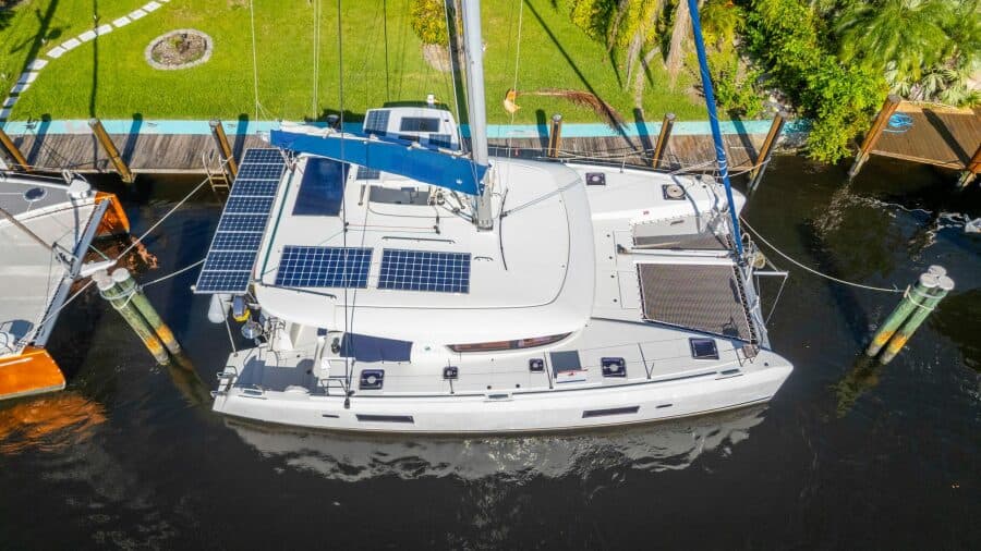 2017-lagoon-42-sail-9266525-20240729134419485-1_XLARGE.jpg