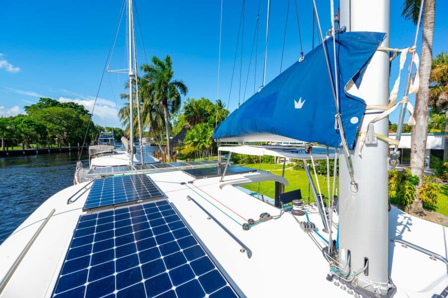 2017-lagoon-42-sail-9266525-20240729134713978-1_XLARGE.jpg