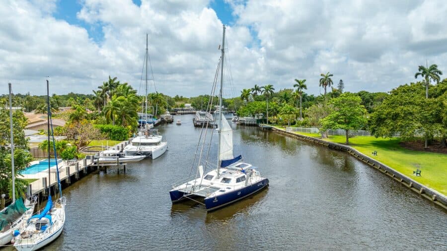 2004-switch-51-sail-9283504-20240509054256136-1_XLARGE.jpg