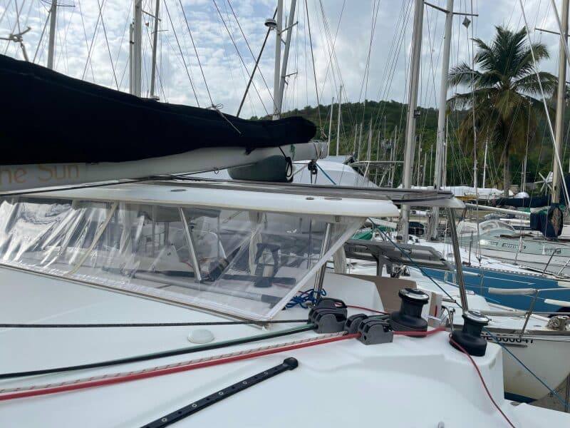 2011-lagoon-380-sail-9376262-20240503050658940-1_XLARGE.jpg