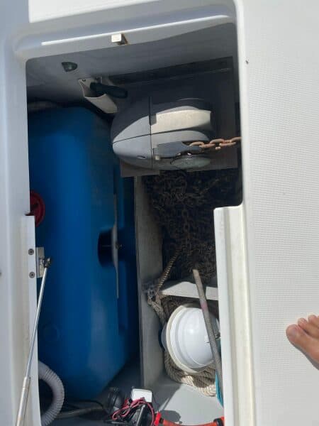 2011-lagoon-380-sail-9376262-20240503050710672-1_XLARGE.jpg