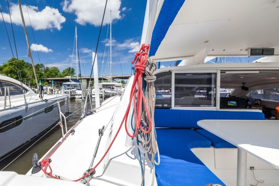 2009-catana-42-owners-version-sail-9421493-20240613120822617-1_XLARGE.jpg