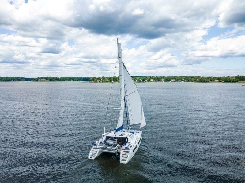 2009-catana-42-owners-version-sail-9421493-20240613120614273-1_XLARGE.jpg