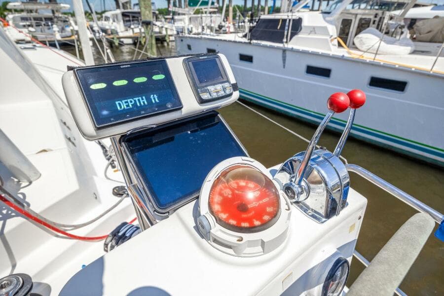2009-catana-42-owners-version-sail-9421493-20240613120918626-1_XLARGE.jpg