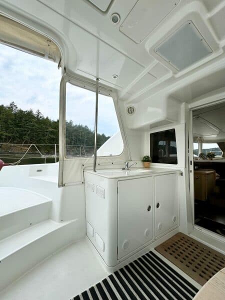 2010-lagoon-440-sail-9479856-20240723110510171-1_XLARGE.jpg