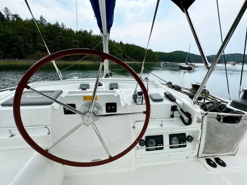 2010-lagoon-440-sail-9479856-20240723110755708-1_XLARGE.jpg