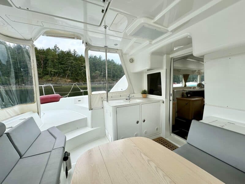 2010-lagoon-440-sail-9479856-20240723110515671-1_XLARGE.jpg