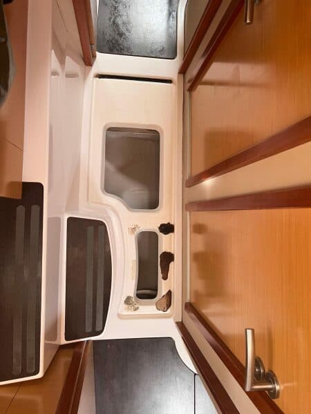 2011-fountaine-pajot-lipari-41-sail-9484664-20240727095857485-1_XLARGE.jpg