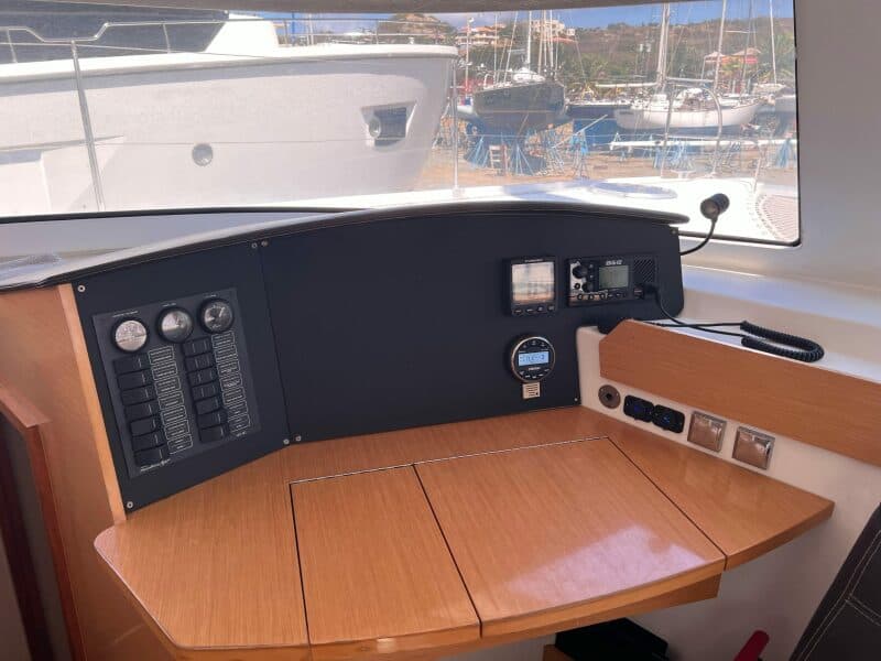 2011-fountaine-pajot-lipari-41-sail-9484664-20240727095441616-1_XLARGE.jpg