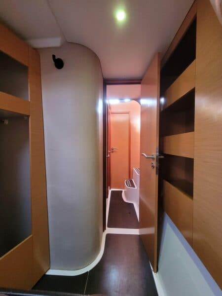 2011-fountaine-pajot-lipari-41-sail-9484664-20240727094850851-1_XLARGE.jpg