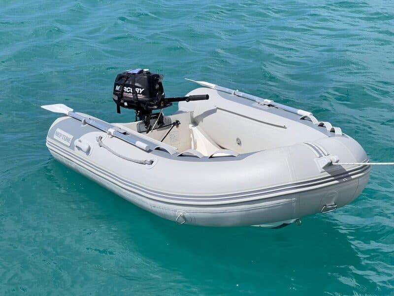 2011-fountaine-pajot-lipari-41-sail-9484664-20240727081022675-1_XLARGE.jpg