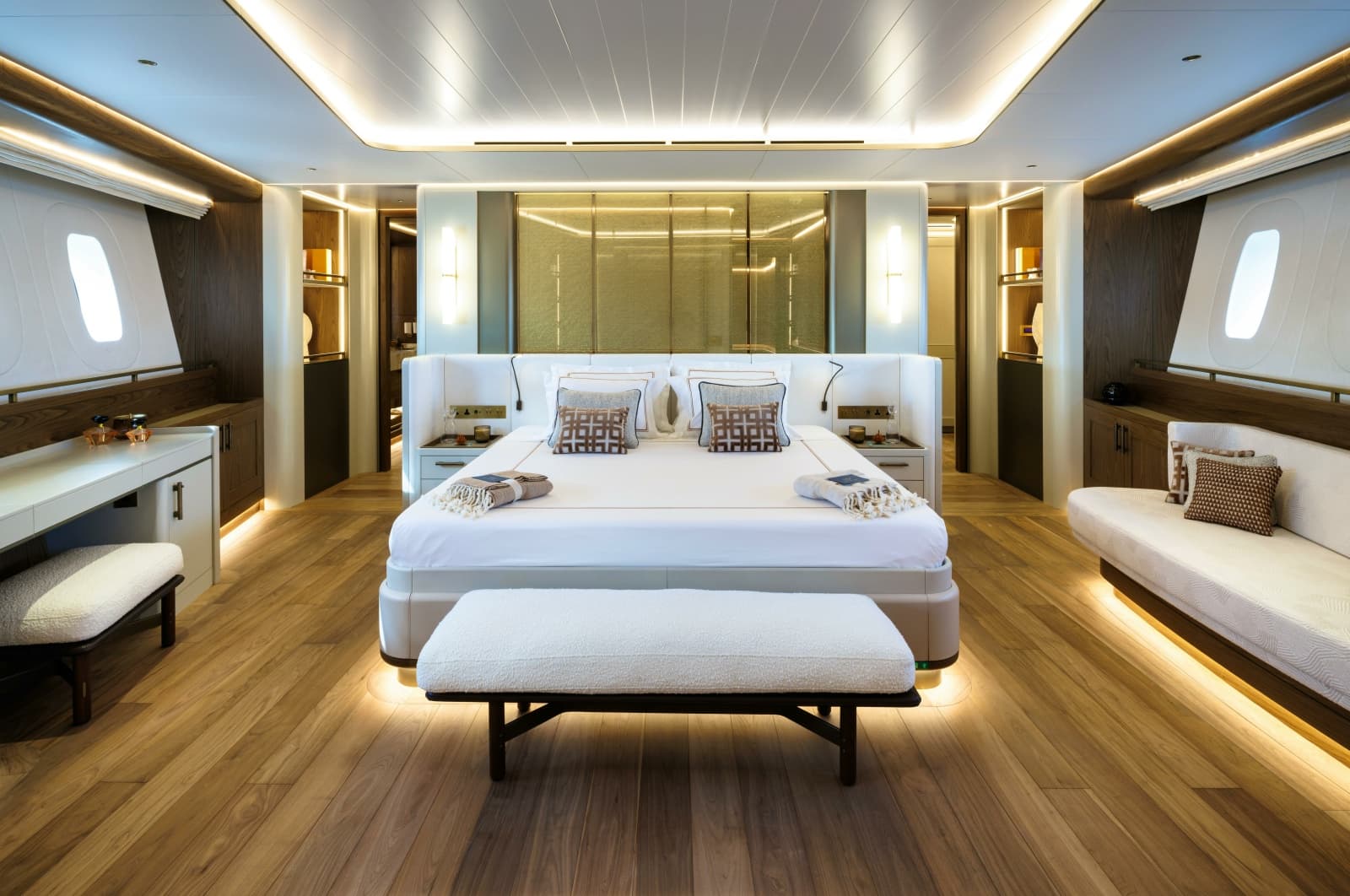 2026 Ares Yachts 