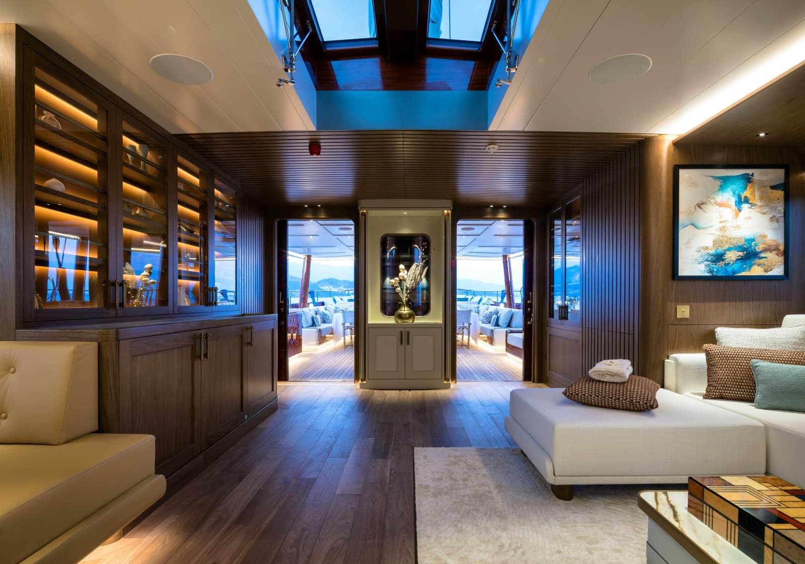 2026 Ares Yachts 