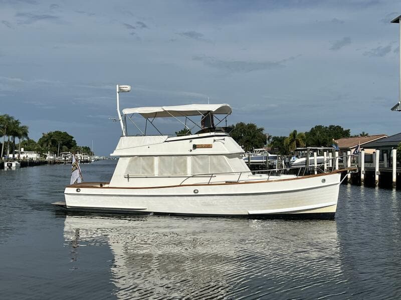 1985 Grand Banks 36
