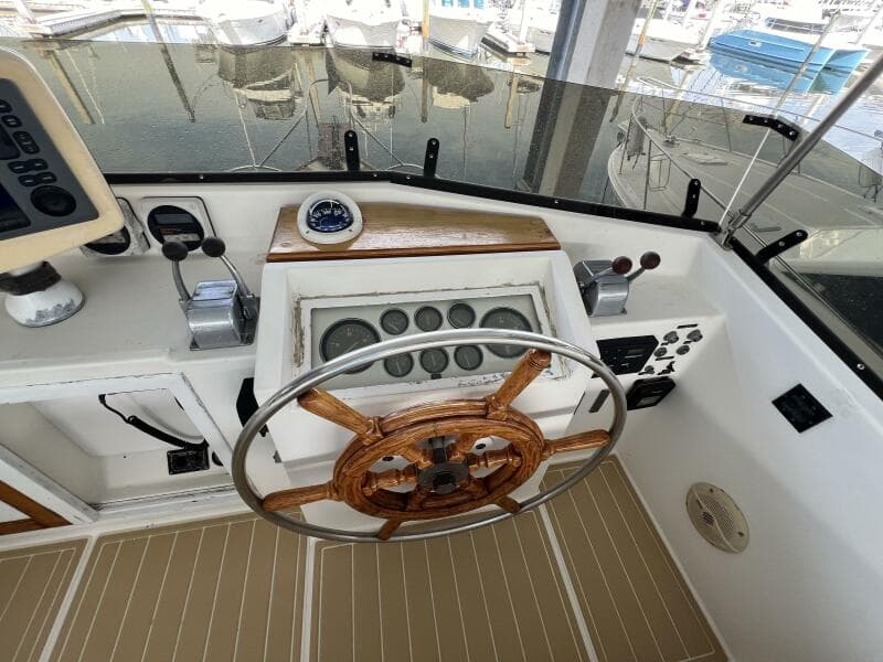 1985 Grand Banks 36