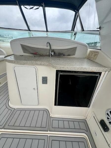 2000 Rinker 342 Fiesta Vee