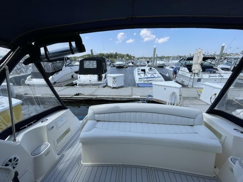 2000 Rinker 342 Fiesta Vee