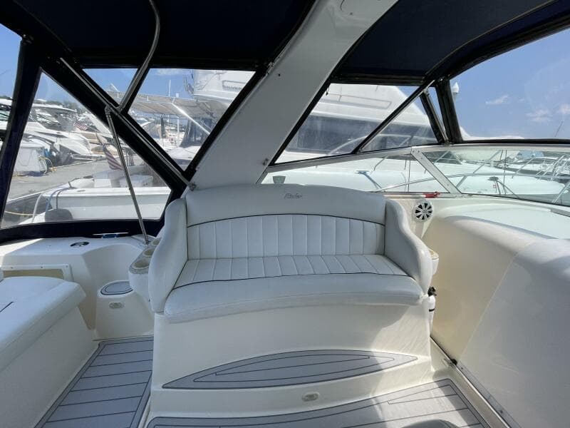 2000 Rinker 342 Fiesta Vee