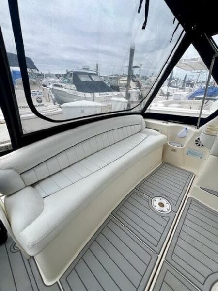 2000 Rinker 342 Fiesta Vee