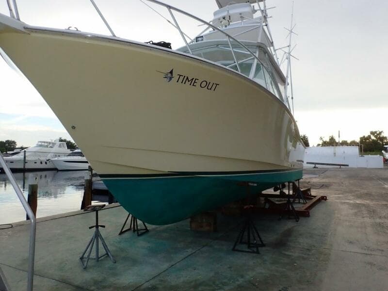 2000 Cabo 35 Express