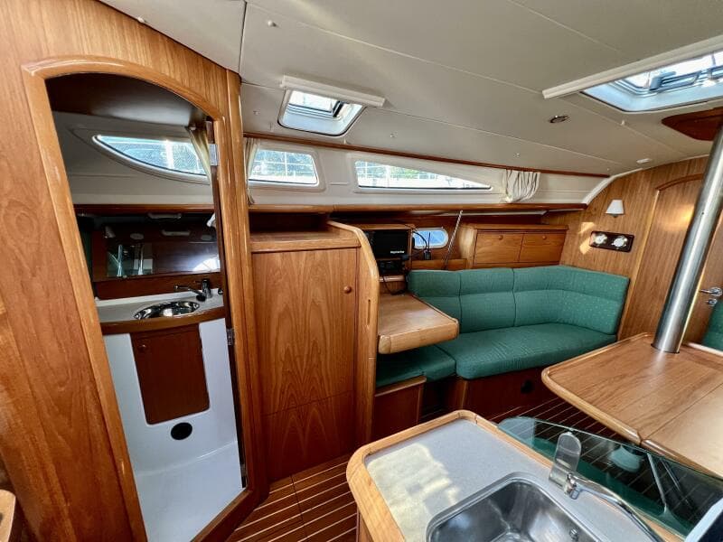 2005 Jeanneau Sun Odyssey 35