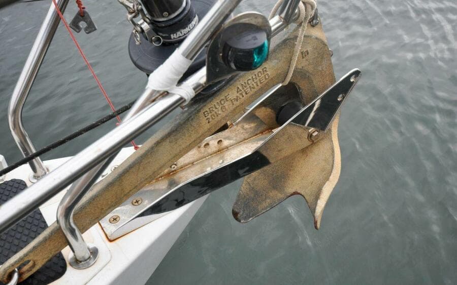 J/42 - Canty - Foredeck - Anchor Roller/Anchor
