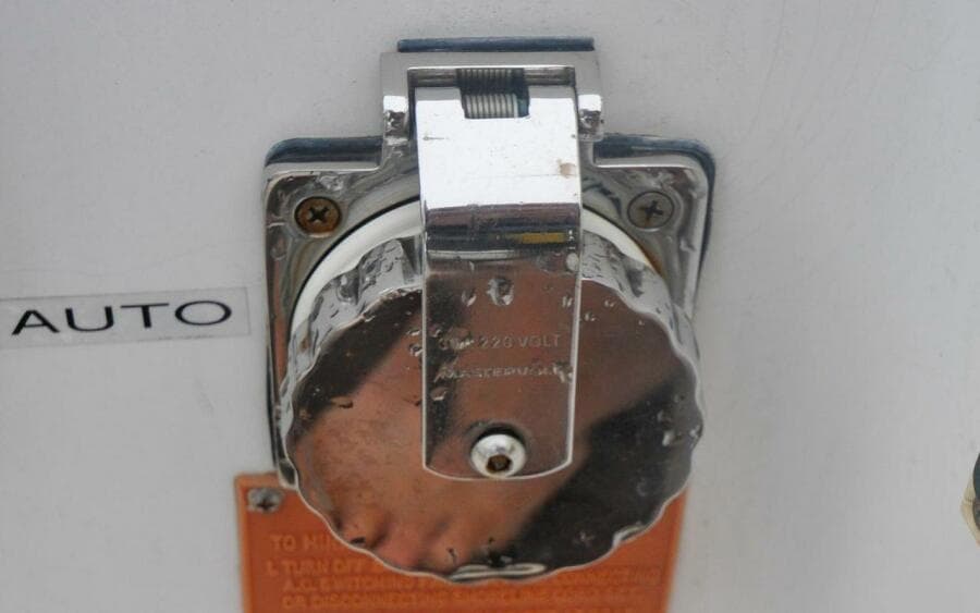 J/42 - Canty - Cockpit - 110 Volt Inlet