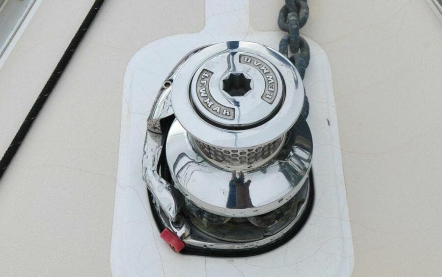 J/42 - Canty - Foredeck - Windlass