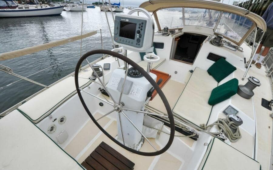 J/42 - Canty - Cockpit